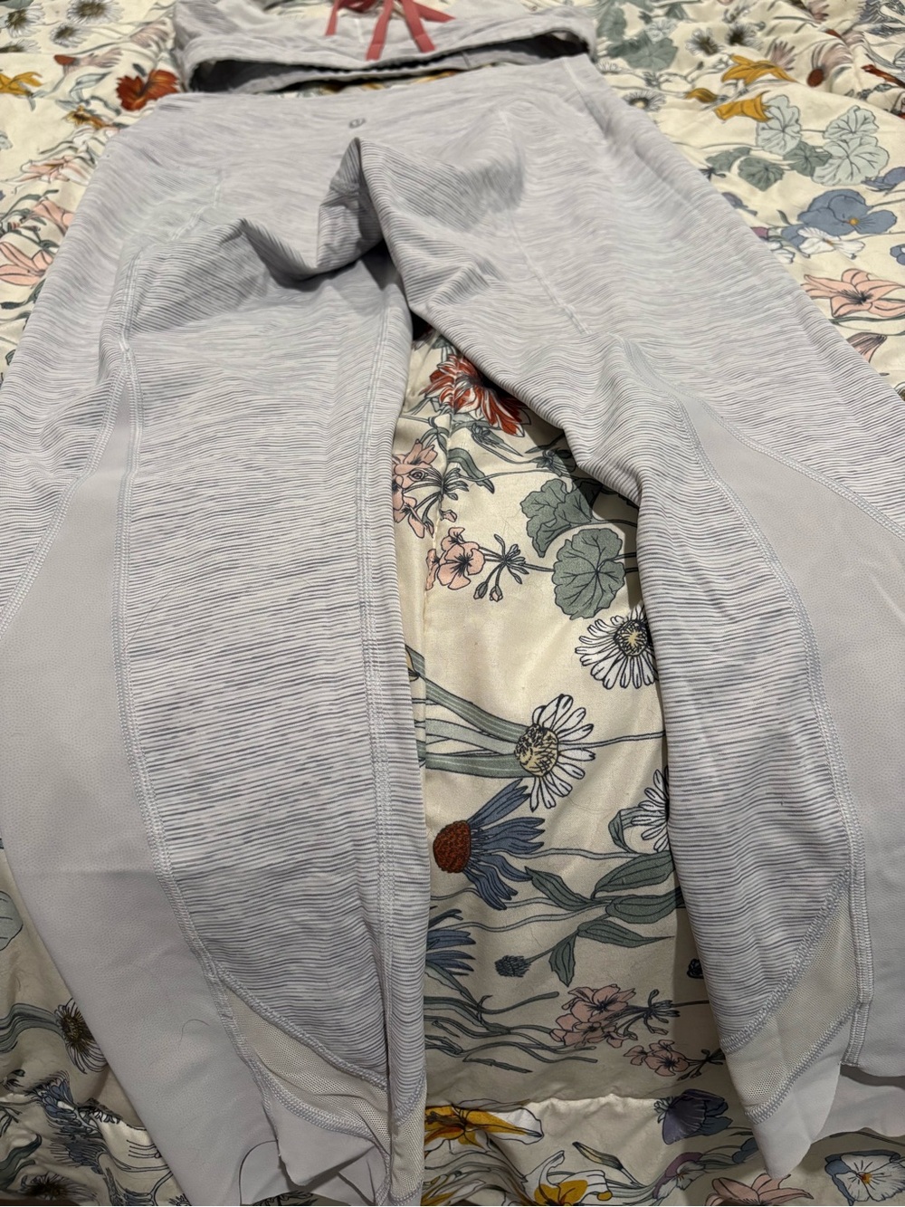 Lululemon Gray Heather Sports Bra & High-Waist Leggings Set with Pink Straps - Picture 3 of 3